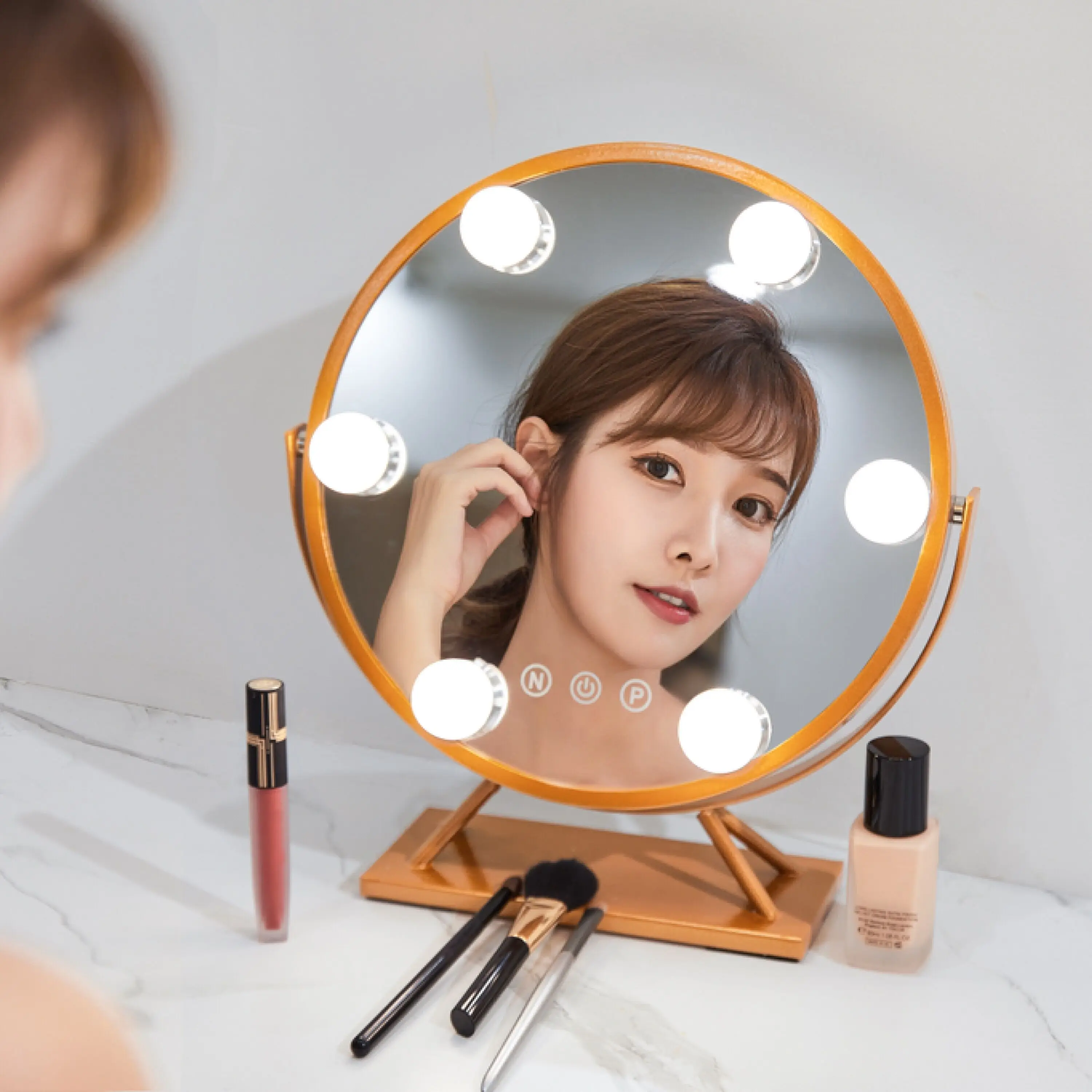 miroir-de-maquillage-rond-et-rotatif-hollywood-avec-lumieres-6-ampoules-a-intensite-variable-eclaire-par-led-mode-3-couleurs-miroirs-tactiles-intelligents