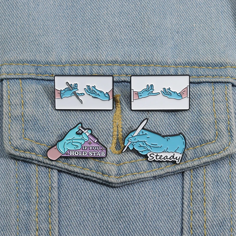 Chirurg Handschuhe Emaille Pins Cartoon chirurgischen Arzt Hand Steady Broschen Rucksack Revers Abzeichen Schmuck Geschenk für medizinische Freunde – Detail 7