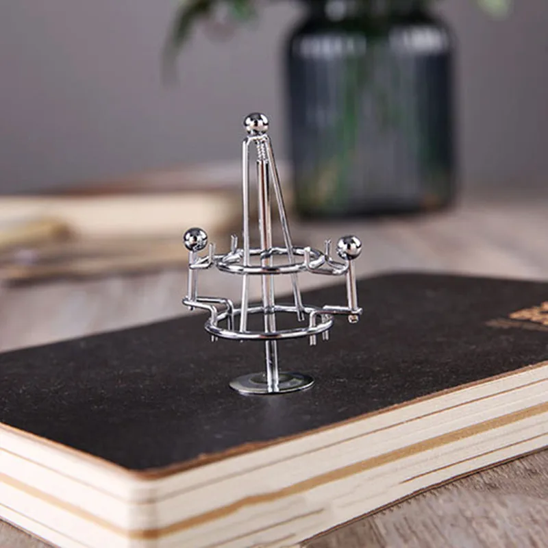 Balance Ball Newton Pendulum Ball Men Iron Man Cradle Creative Balance Crafts Tumbler Kids Desk Toy Metal Home Decora Accessorie