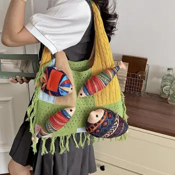 Borsa tote bohémien lavorata a maglia con grazioso ciondolo a forma di pesce e motivo etnico, grande capacità, perfetta per vacanze al mare, shopping quotidiano.