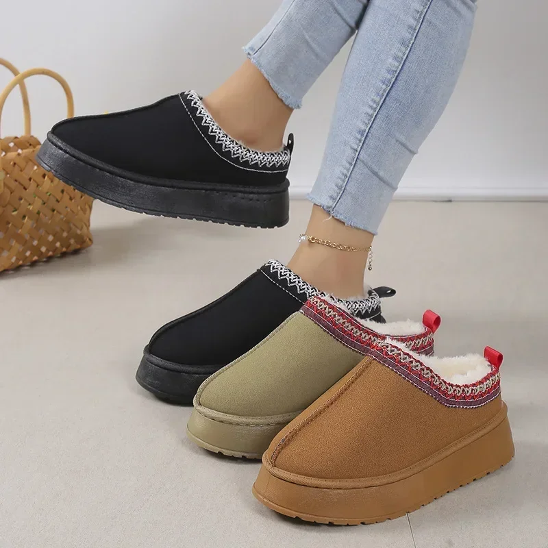 

Luxury Style Women 2023 Winter Snow Shoes New Size 43 Thick Sole Heel Short Plush Warm Casual Brand Design Fashion Slippers