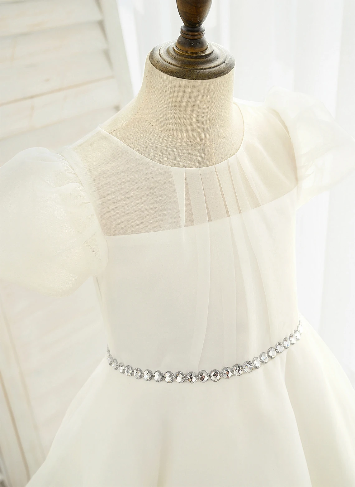 Ball-Gown/Princess Scoop Floor-Length Satin Flower Girl Dress Junior Bridesmaid Dress First Communion Dress 2-15T