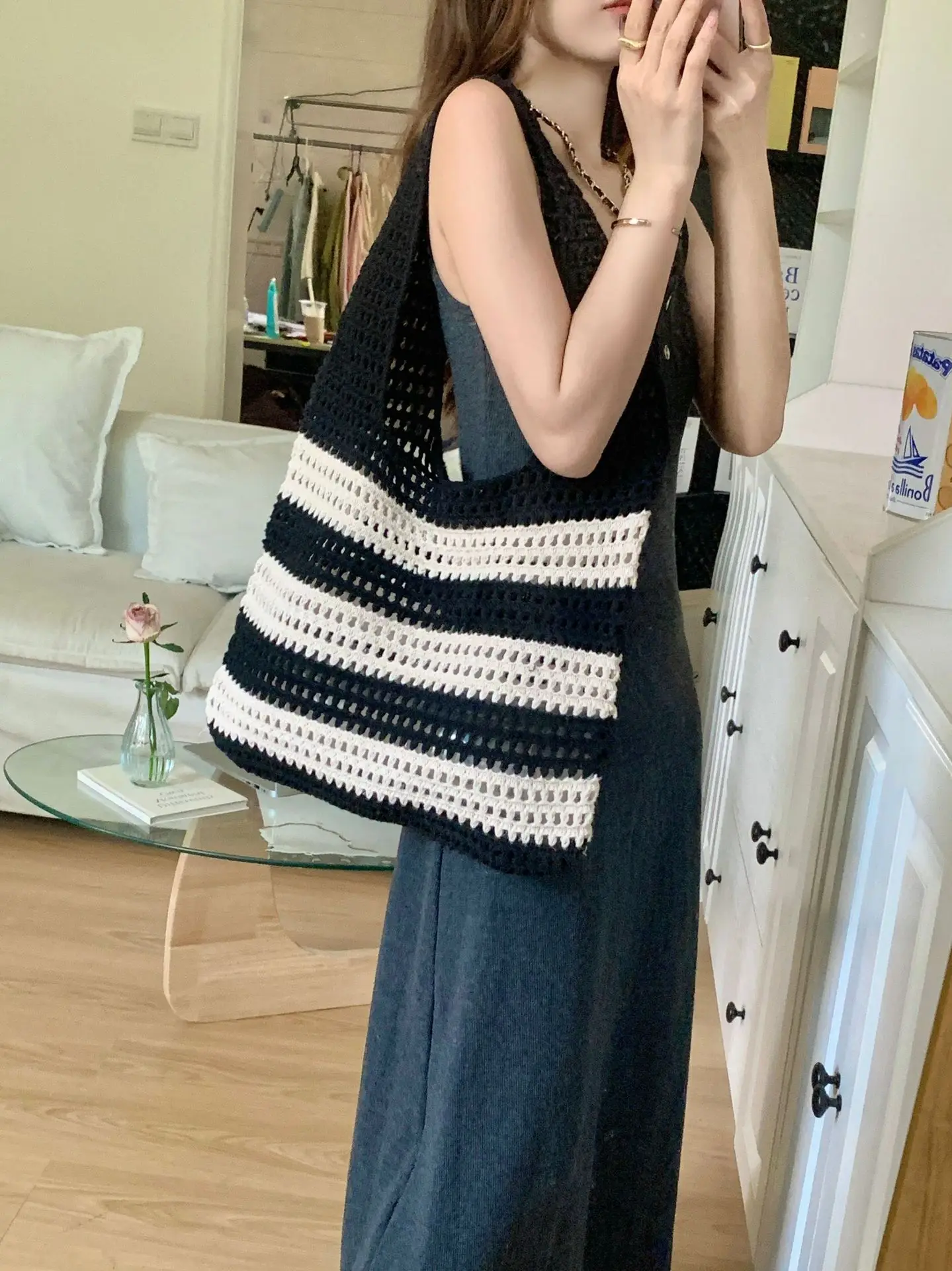 Women Aesthetic Shoulder Bag Contrast Color Knitted Tote Bag Hollow Knitting Stripe Handbag Lady Large Capacity Woven Beach