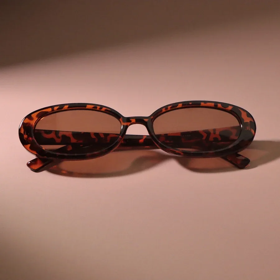 Trendy Cat Eye Sonnenbrille Frauen Männer Vintage Quadratische Mode Gläser Retro Kleine Rahmen Weiblich Männlich – Detail 2