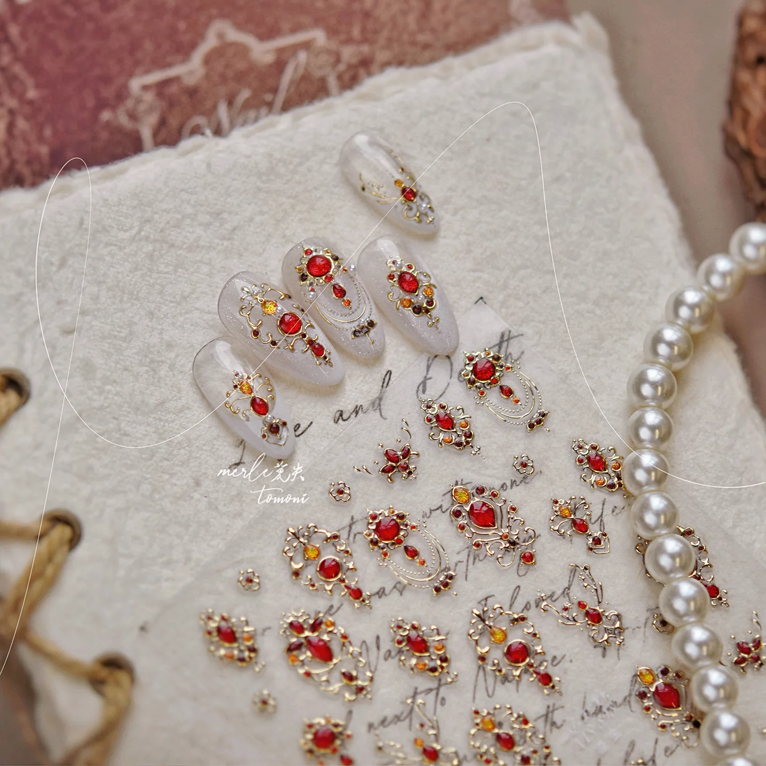 1pcs 5D 라이트 럭셔리 스타일 젤리 목걸이 네일 아트 액세서리 스티커 금박 새로운 중국 스타일 네일 스티커 접착 네일 데칼