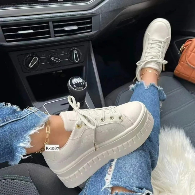 Lightweight PU Vulcanized Shoes White Shoes Solid Color Ladies Footwear Trend Casual Shoes for Women New Platform Sneakers 2