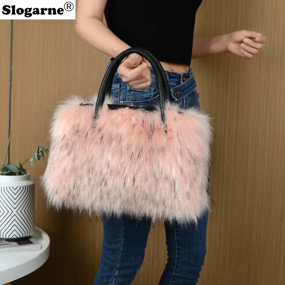 2024 New Raccoon Fur Bags Women Fashion Portable Faux Fur Handbags Winter Soft Warm Bag Girls Fluffy Large Capacity Tote Purse 6