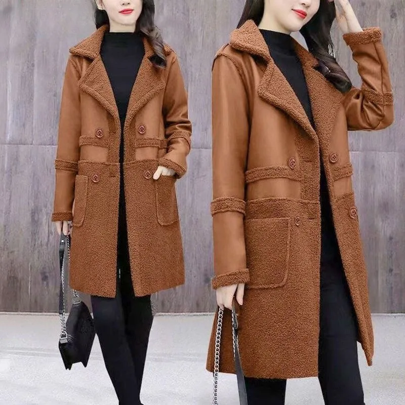 Новинка Зима 2023, кожаное пальто средней длины, Женская двухсторонняя одежда, флисовое утепленное меховое свободное кожаное пальто с эффектом потертости