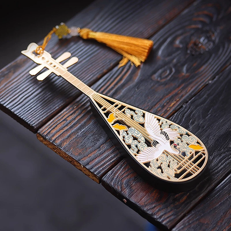 Creative Pipa Shape Aromatherapy Stove, Home Indoor Zen Tea Ceremony Decoration Chinese style Alloy Hollowed Incense Burner, 1Pc