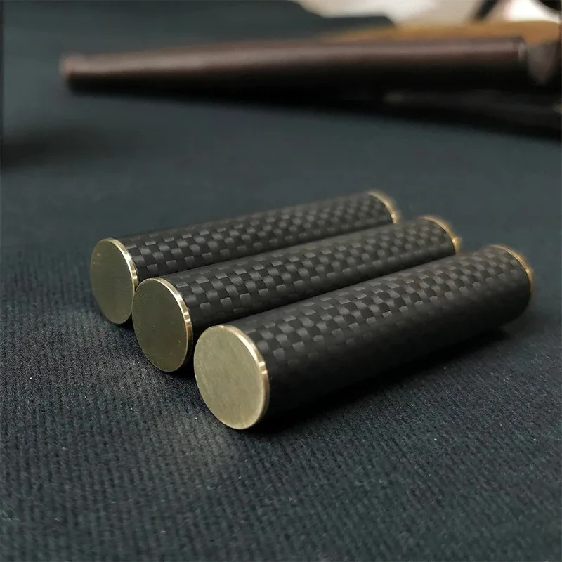 Carbon Fiber Nunchaku-Style EDC Fidget Spinner - Triple-Section Knuckle Rotation Stress Relief Toy , Portable Anxiety Relief