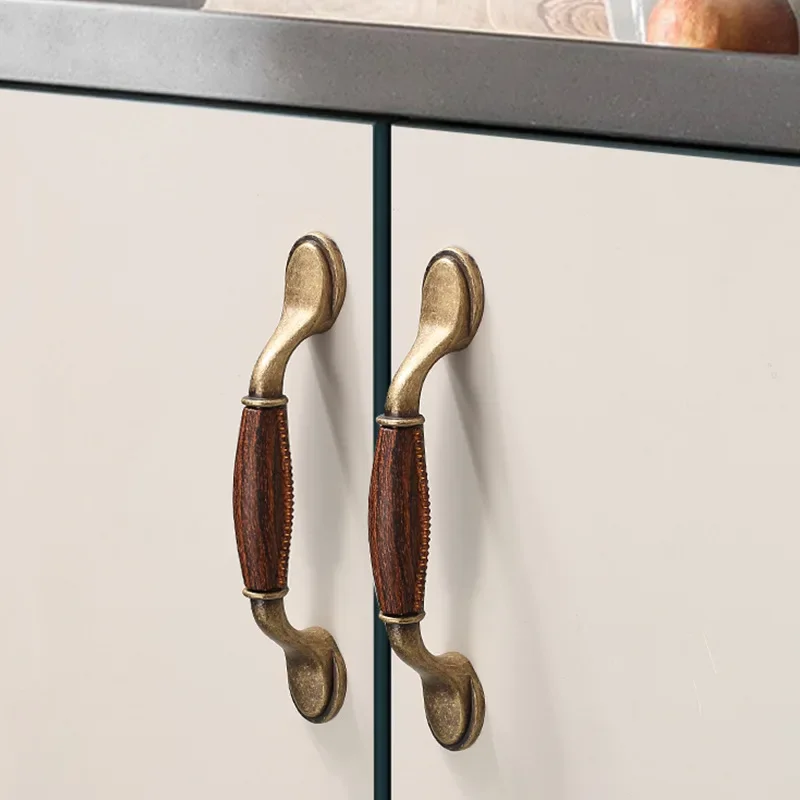 Antique Bronze Solid Wood Cabinet Handles Vintage Drawer Knobs Wardrobe Door Handles European Furniture Handle Hardware