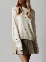 Pull en tricot pour femme, couleur crème, avec broderie de cœur rouge, col rond, manches longues, décontracté, confortable et tendance 3