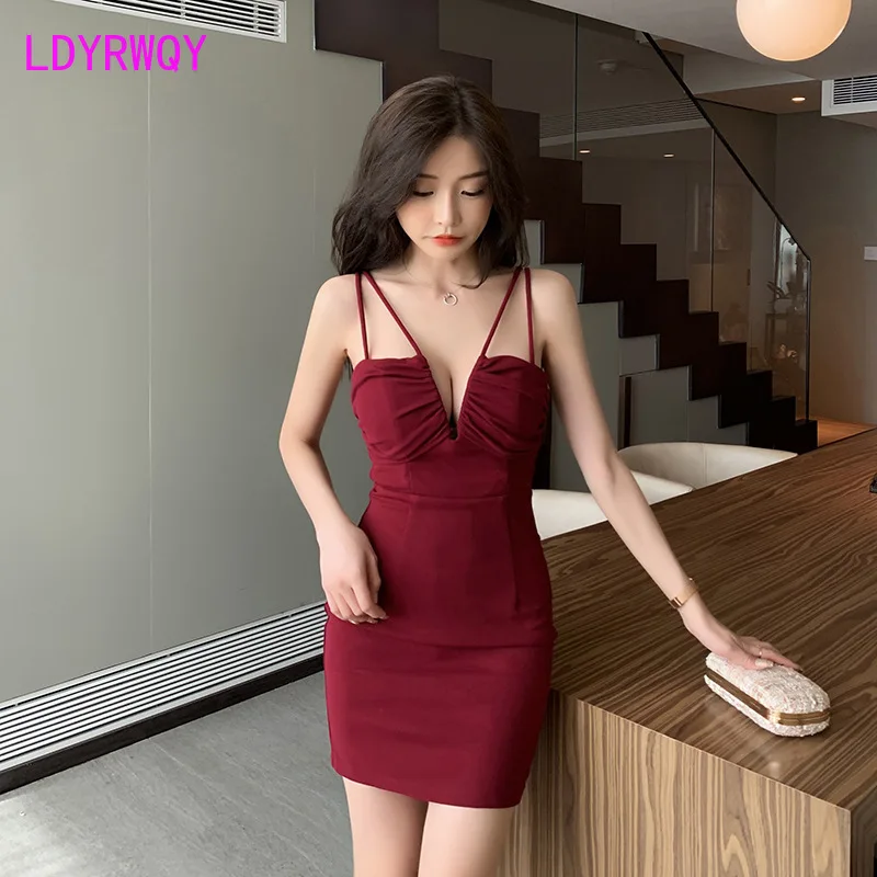 

2022 Deep V low-cut sexy halter dress temperament slim bag buttock short skirt night technician work clothes