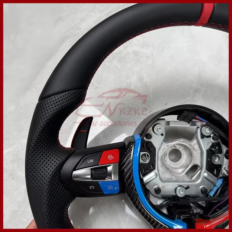 BMW F01 F06 F10 F11 F12 F20 F21 F22용 새로운 커스텀 스티어링 휠 액세서리 (레드 로고 및 듀얼톤 카본 파이버 프레임 포함)