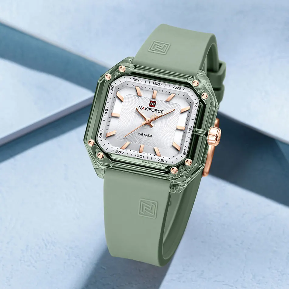 ساعة كوارتز مربعة للنساء من Naviforce ، سوار سيليك...