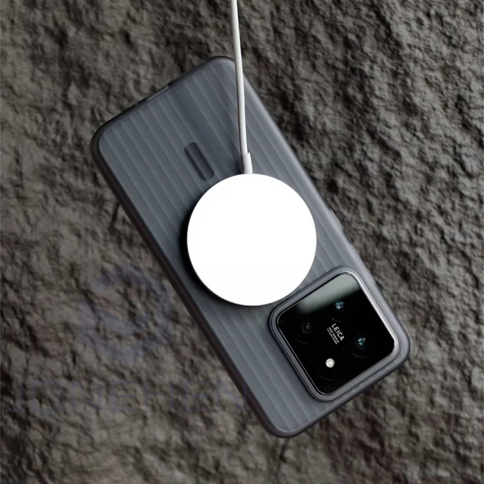 Luxury Magnetic Wireless Charging Matte Case with Corrugated Design - Clear Finish