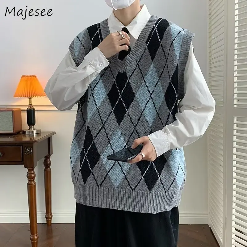 Sweater Vest Men Argyle Spring New Arrival Korean Style Trendy College V-neck Loose Knitting Handsome Harajuku Ropa Para Hombre