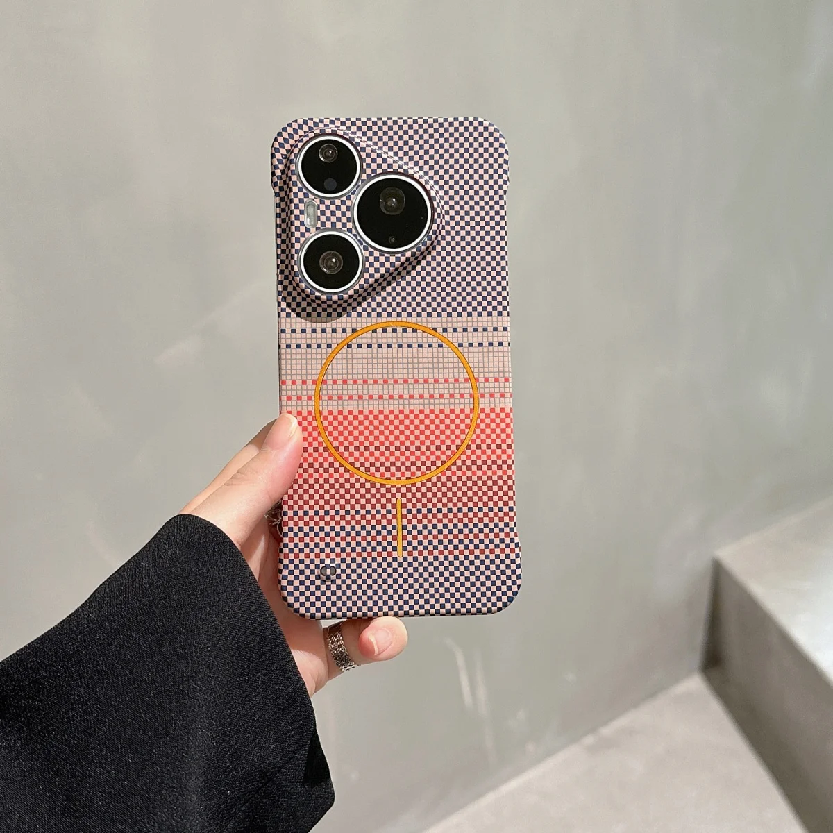 Frameless Kevlar Carbon Fiber Pattern Magnetic Case with MagSafe Charging Compatibility