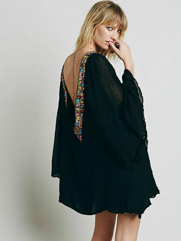 

Summer new women's retro ethnic style color embroidered back big V backless white dress travel Bohemian beach mini dress