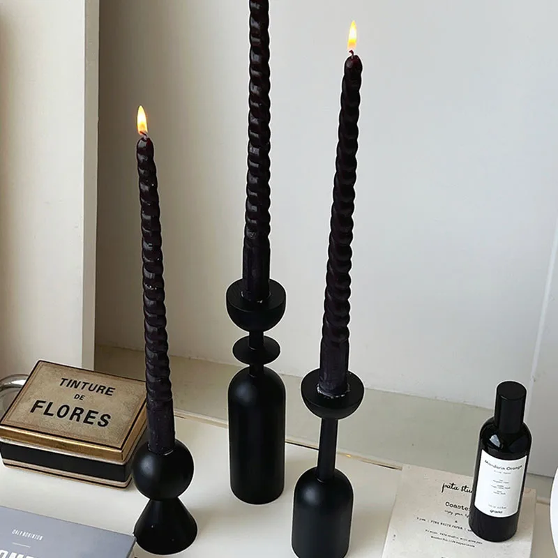 

Geometric Black Candles Holders Wooden Pedestal Design Unique Candlestick Apartment Aesthetic Chandelier Bougeoir Decorations