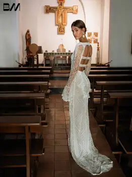 Abito da sposa dritto con perle scintillanti Bottoni sexy eleganti sul retro Le donne grandi giorni indossano un lussuoso abito da sposa da chiesa personalizzato