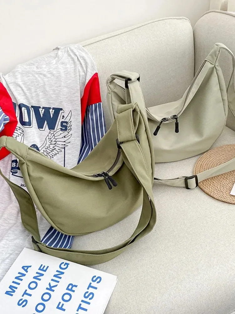 Women's messenger bag leisure dumpling bag leisure nylon cloth women's solid color simple shoulder
