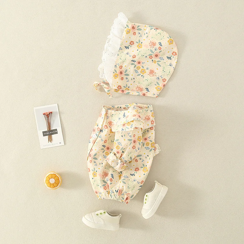 Рисунок 4 - Осенне-весенняя одежда для маленьких девочек