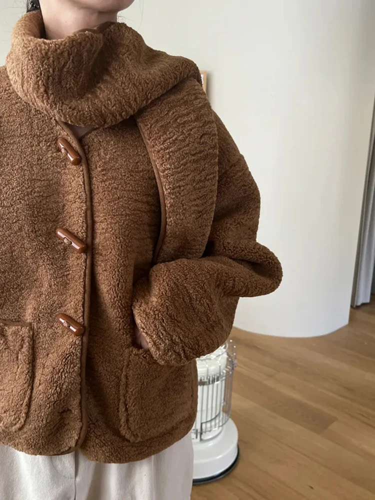 Women's Faux Fur Jacket Coat Parka Coat with Fur neckerchief Outwear Horn Button Korean Fashion Casual Loose Overcoat Winter