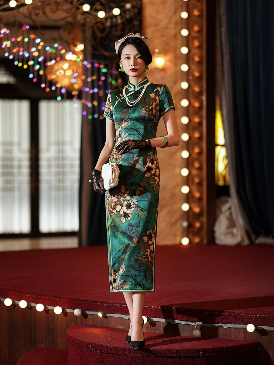 Silk cheongsam