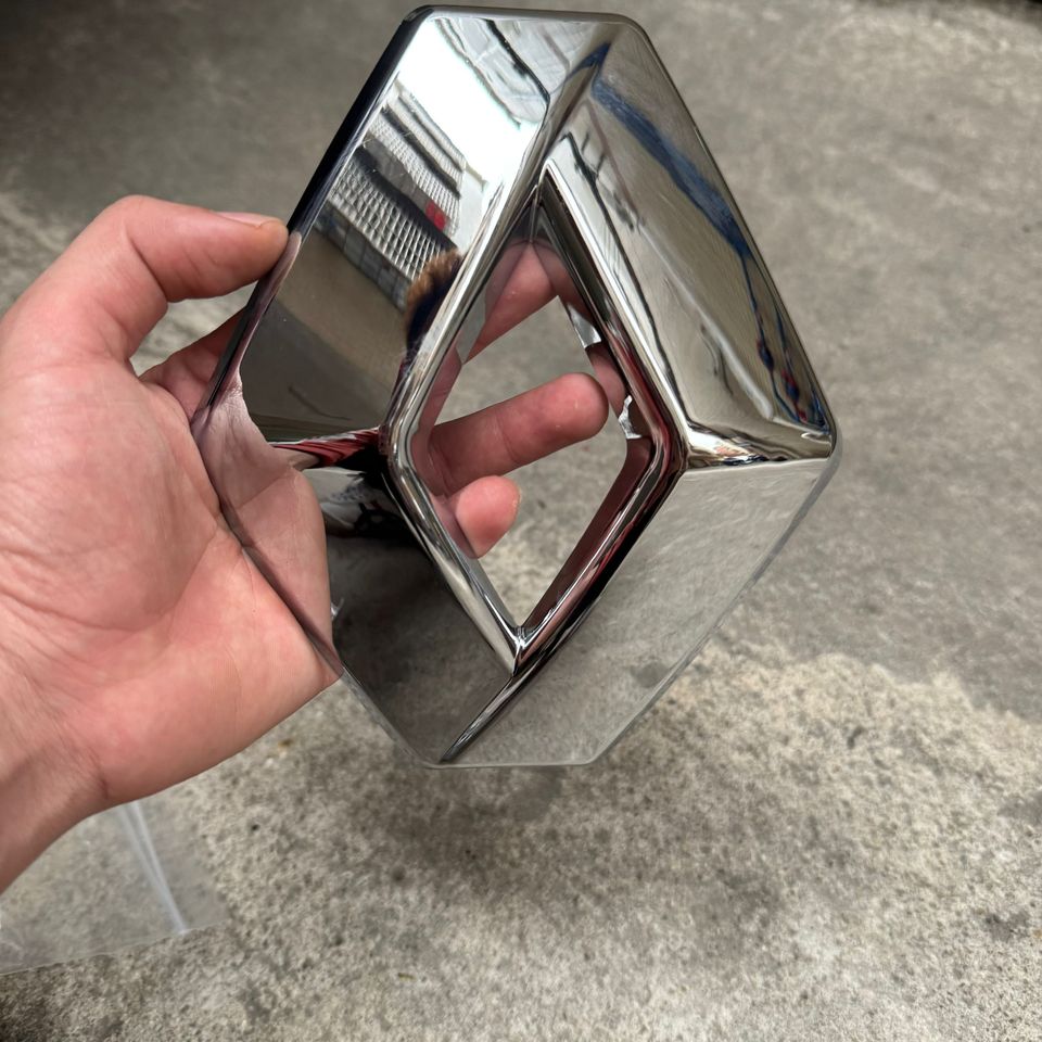 Car Hood Front Tail Mark ABS Front Grille Logo  Sticker For For Renaultt Clio 4 IV MK4 Fluence Megane OEM 628909470R 19*15cm