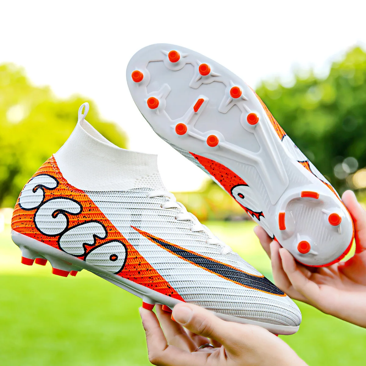 Fashion Adult Outdoor Lawn Long Spikes Soccer Shoes Football Shoes FG Cleats Breathable Soccer Trainning Sneakers