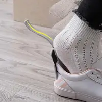 2pcs Lazy Unisex Shoe Assistant Hands Free Anti-slip Shoe Lifter Convenient Easy On And Off Fast Fitting Shoe Horn Shoe Lifter 2