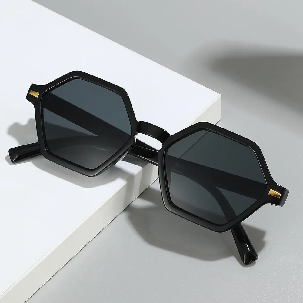 

Hexagonal Small Frame Sunglasses Vintage Hip-Hop Style UV400 Rivets Decoration Shades Sun Glasses for Women & Men