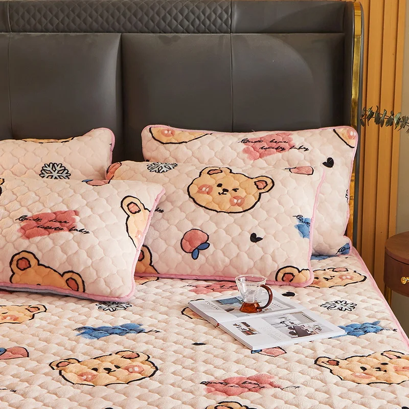 

2pcs Plush Thicken Quilted Warm Soft Crystal Velvet Bed Fitted Sheet Pillowcase Crystal Velvet Pillowcase Dakimakura Pillow Case