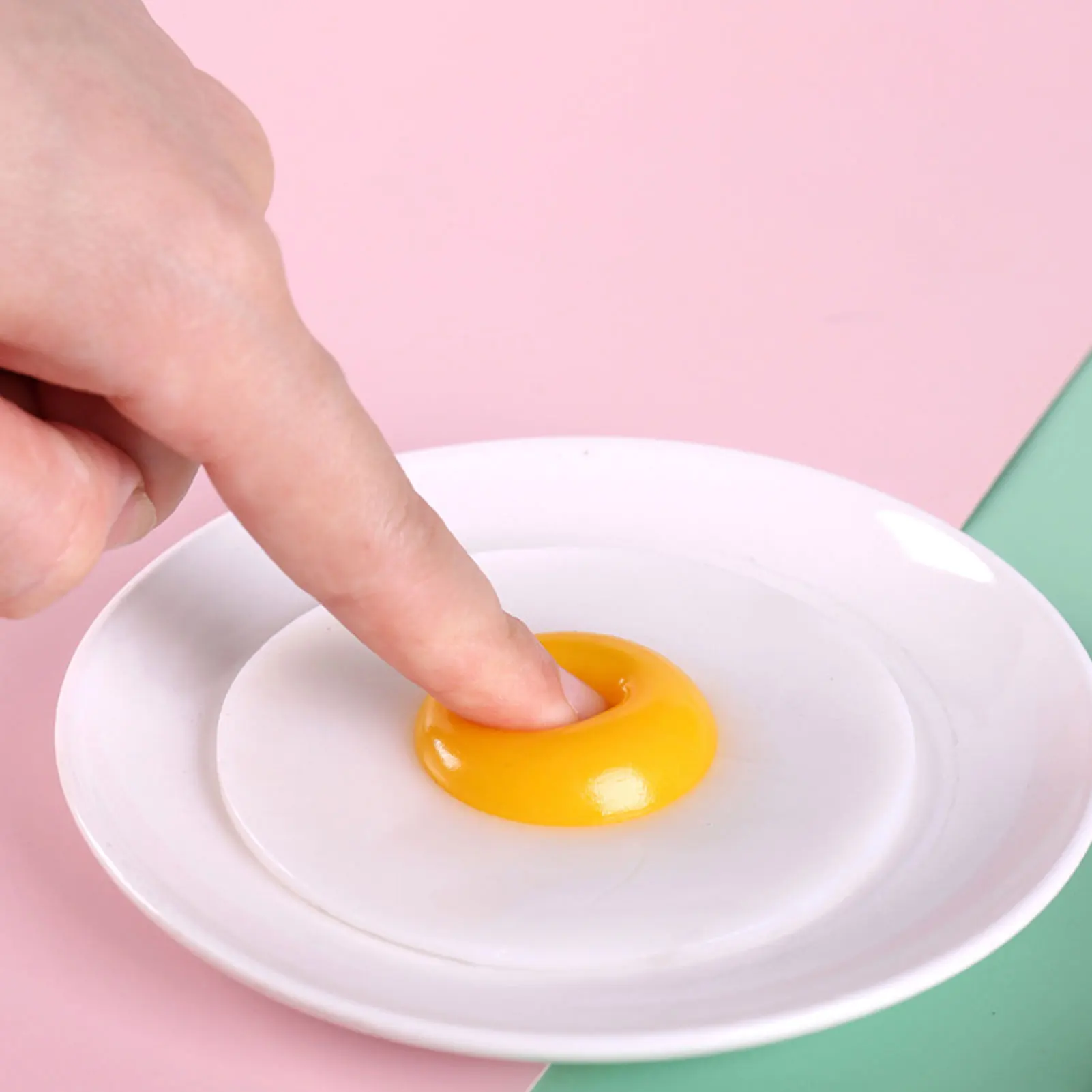 New Sticky TPR Rubber Eggs Squeeze Kitchen Food Toy Pretend Play Cooking Fried Egg Omelette Gags Joke Kids Relieve Stress Toys 5