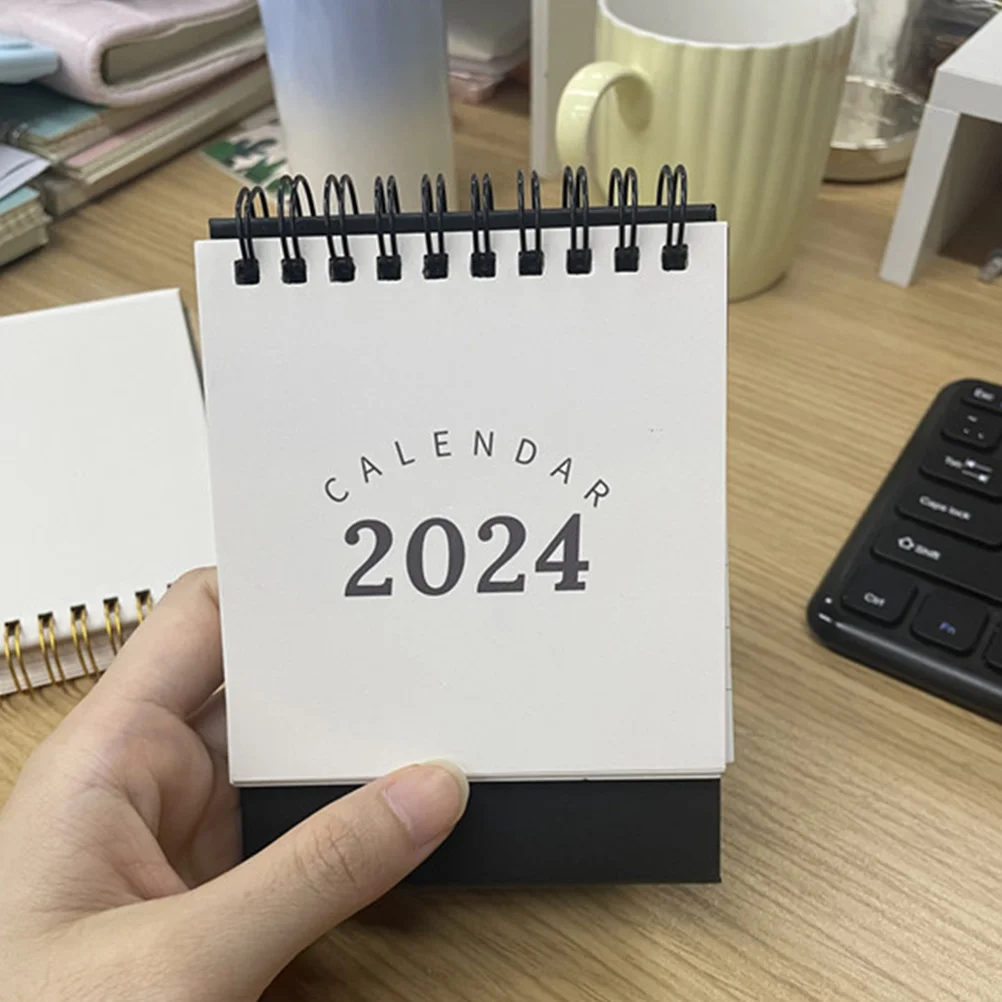 Рисунок 3 - 2024 простой настольный календарь