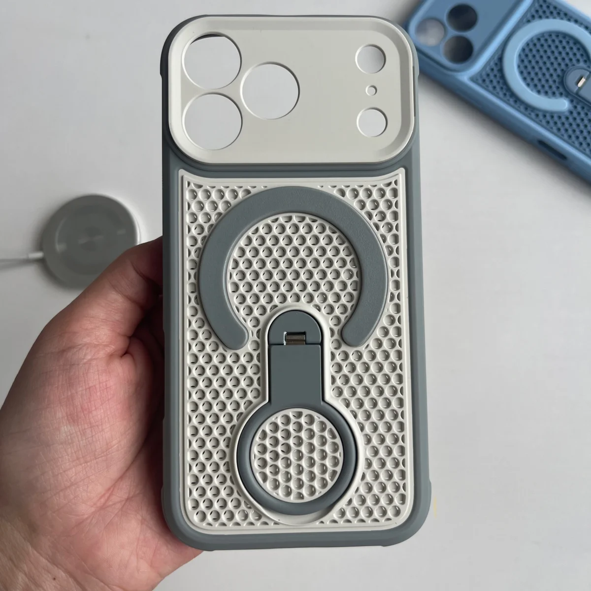 Enhanced Cooling 360° Magnetic Phone Case with Breathable Heat Dissipation and Bracket Design