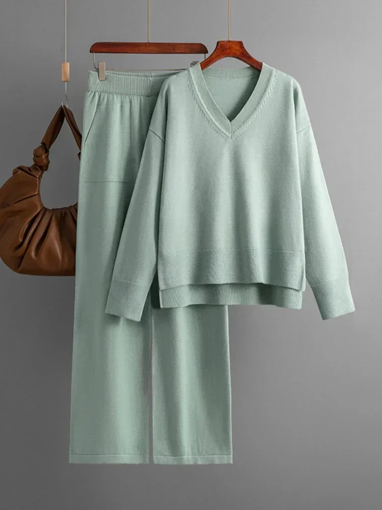 Рисунок 4 - Женский трикотажный костюм из 2 предметов