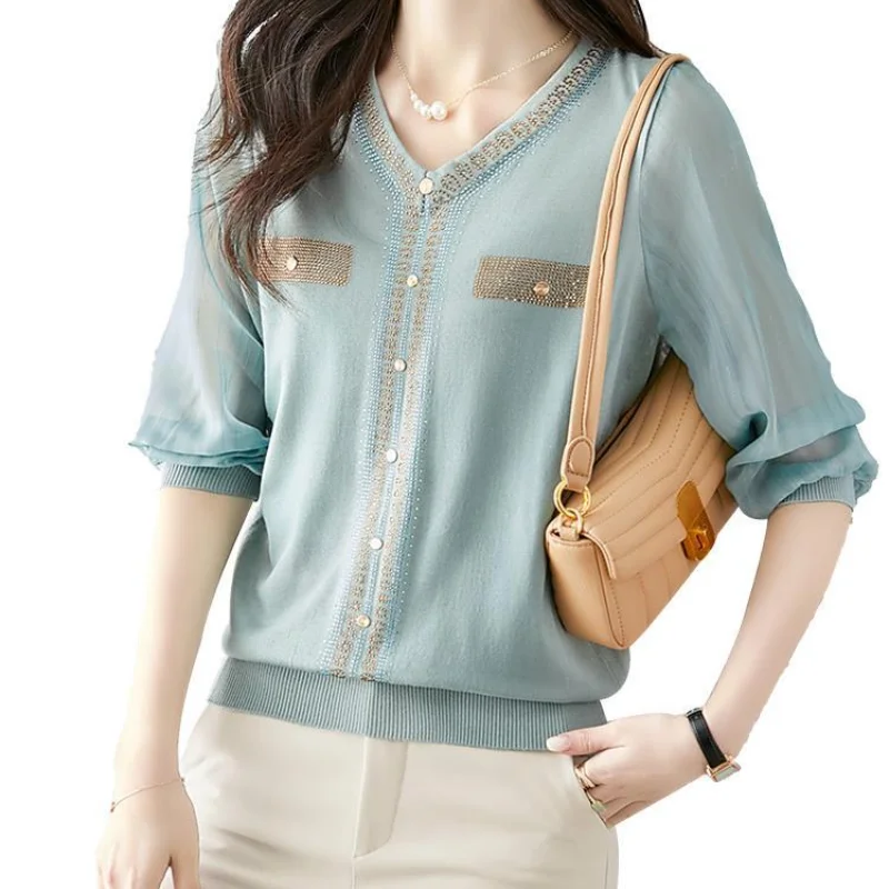 Ice Silk Hot Diamond Knitted Shirt Women's 3/4 Sleeve Spring Autumn Wear New Fashion V-neck Small Shirt Loose Slim Lady Top
