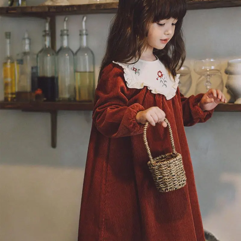 

Girls Vintage Princess Party Dresses Spring Winter Autumn Kids Flower Embroidered Dress Children Elegance corduroy Casual Skirt