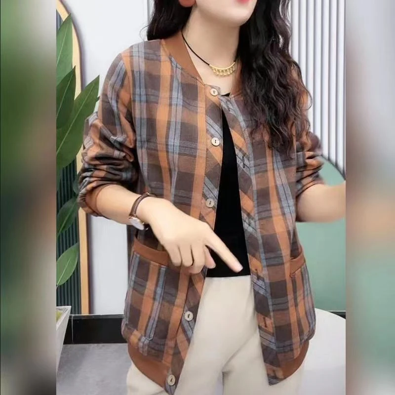 Autumn Winter Contrast Color Plaid Fashion Long Sleeve Jacket Women High Street Casual Button Pockets Plus Velvet Warm Cardigan