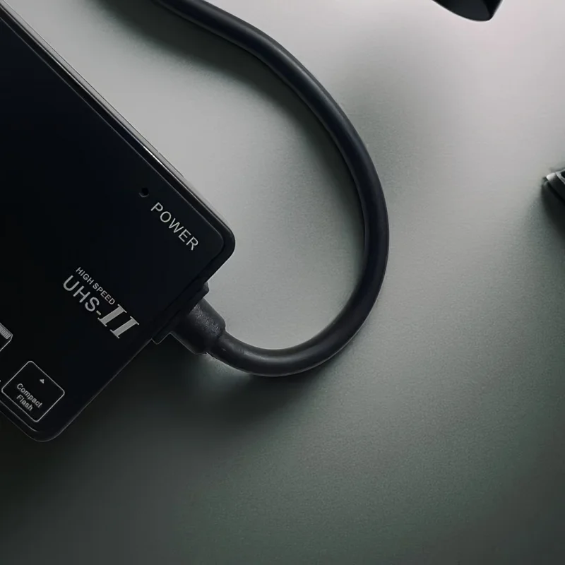 6-in-1 USB 2.0 카드 리더기(타입-C USB-A 포트 포함) 빠른 데이터 전송을 위한 컴팩트 디자인 메모리 카드 어댑터