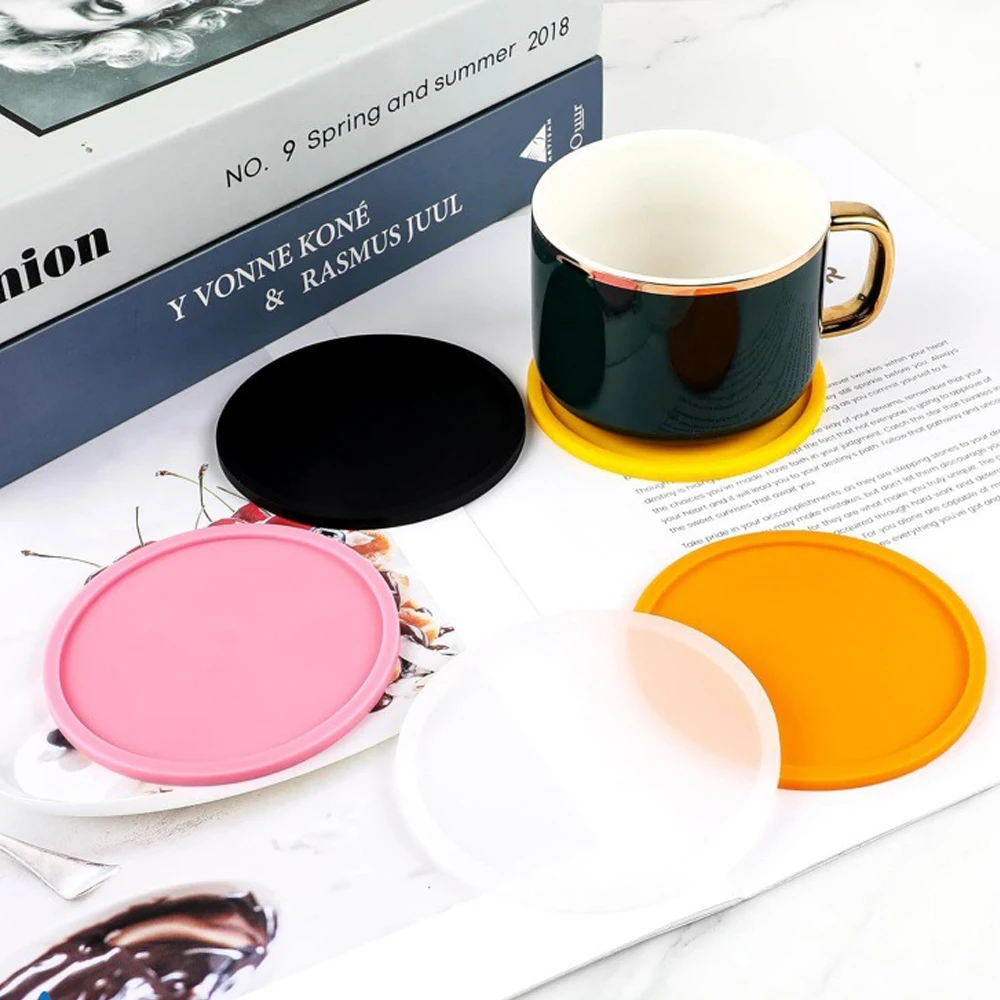 Description Picture 2 of item2/4/6Pcs/Set 10CM Round Cup Coaster Silicone Silicone Insulation Mat Cup Pads Drink Holder Mug Stand Home Table Decorations
