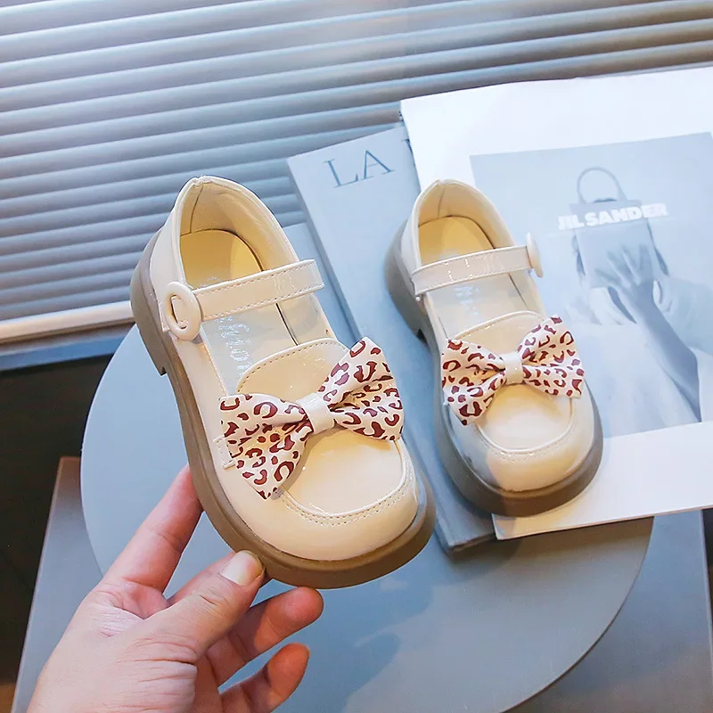 

Children Princess Shoes Spring Autumn Glossy PU Kids Leather Shoe Fashion Bowknot Thick Bottom Wedding Shoes for Girls Non-slip
