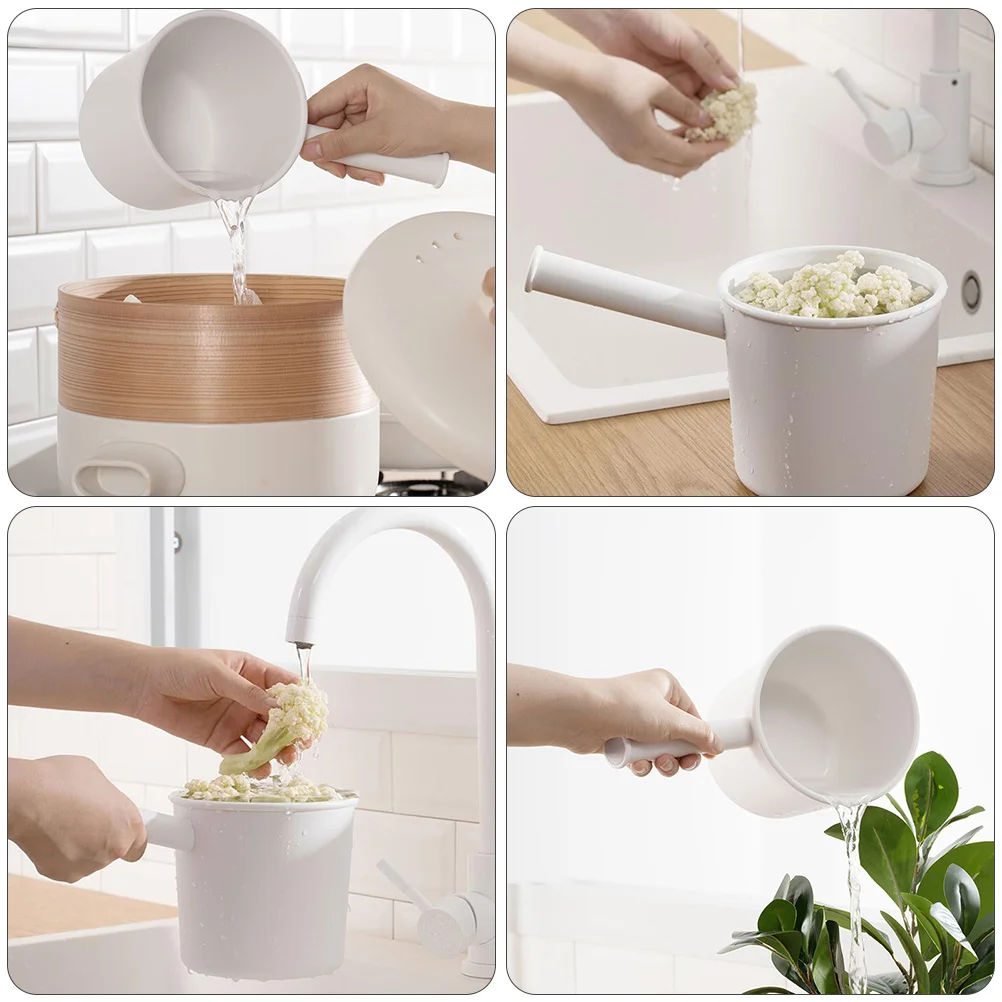 1Pc Plastic Water Ladle Practical Kitchen Long Handle Water Scoop (White) Spoon Bath Spoon Long Handle
