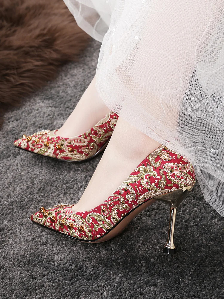 Red Wedding Shoes Clothes Bride Shoes Rivet High Heels Women's Winter  Embroidered Fine Heel Satin Toast Shoes Wedding Red Pumps|Women's Pumps| -  AliExpress