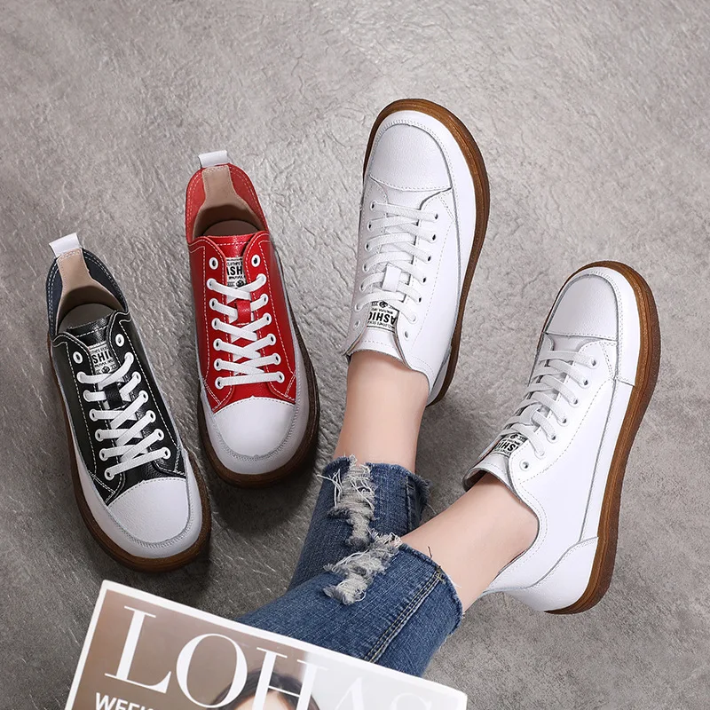 

2024 Spring New Sports Shoes Women Fashion Medium Top Short Boots Lady Lace Up Soft Sole Comfortable Korean Style Sneakers White