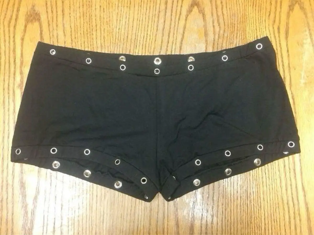 2026 Sommer Neue Amerikanisch-Europäische und Amerikanische Spicy Girl Trendige Dünne, Ausgefranste, Ausgehöhlte Slim-Shorts für Damen Ins – Detail 2