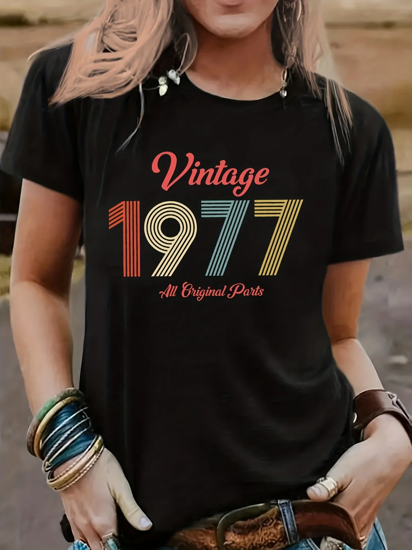 

Vintage 1977 Print T-shirt - Women's Casual Crew Neck Short Sleeve Tee