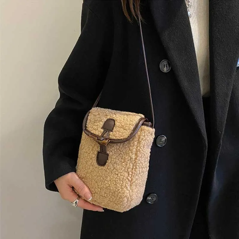 Fashion Winter Lambswool Phone Bag Sweet Lovely Portable Women Wallets Square Purse Faux Fur Plush Shoulder Bags Purses Handbags